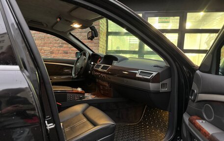 BMW 7 серия, 2004 год, 3 590 000 рублей, 40 фотография