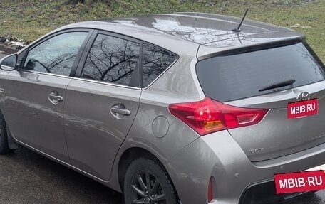 Toyota Auris II, 2013 год, 1 350 000 рублей, 4 фотография
