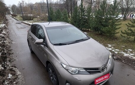 Toyota Auris II, 2013 год, 1 350 000 рублей, 11 фотография