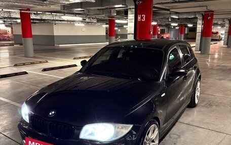 BMW 1 серия, 2009 год, 1 050 000 рублей, 6 фотография