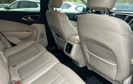 Chrysler 200 II, 2014 год, 1 195 000 рублей, 5 фотография