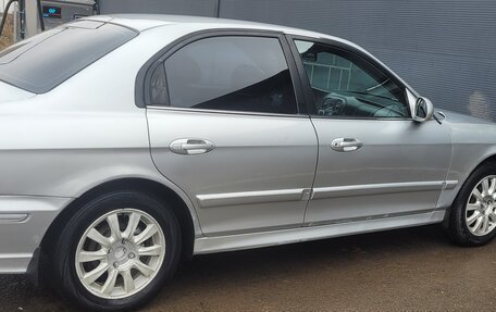 Hyundai Sonata IV рестайлинг, 2004 год, 320 000 рублей, 10 фотография