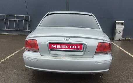Hyundai Sonata IV рестайлинг, 2004 год, 320 000 рублей, 9 фотография