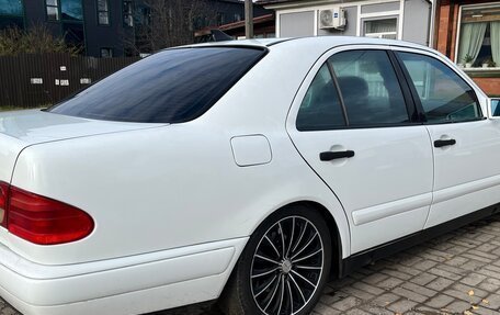 Mercedes-Benz E-Класс, 1999 год, 460 000 рублей, 6 фотография