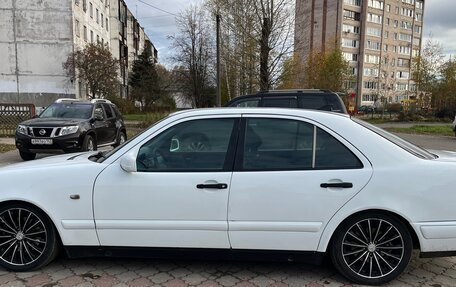 Mercedes-Benz E-Класс, 1999 год, 460 000 рублей, 4 фотография