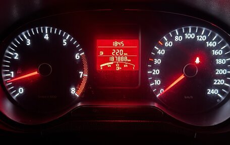 Volkswagen Polo VI (EU Market), 2012 год, 600 000 рублей, 2 фотография