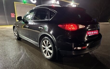 Infiniti QX50 I рестайлинг, 2015 год, 1 600 000 рублей, 2 фотография