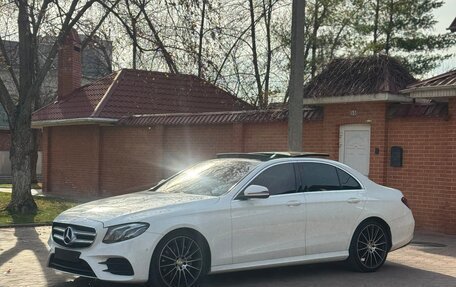 Mercedes-Benz E-Класс, 2016 год, 3 200 000 рублей, 5 фотография