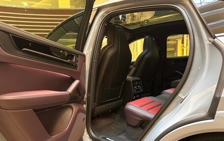 Porsche Cayenne III, 2025 год, 18 850 000 рублей, 16 фотография