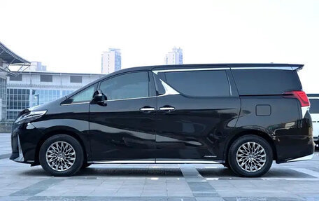 Lexus LM I, 2021 год, 9 333 155 рублей, 3 фотография