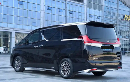 Lexus LM I, 2021 год, 9 333 155 рублей, 4 фотография