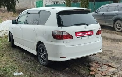 Toyota Ipsum II, 2004 год, 980 000 рублей, 1 фотография