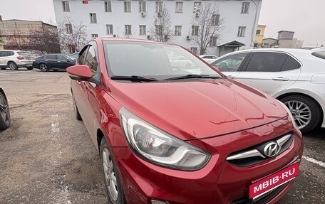 Hyundai Solaris II рестайлинг, 2012 год, 880 000 рублей, 13 фотография