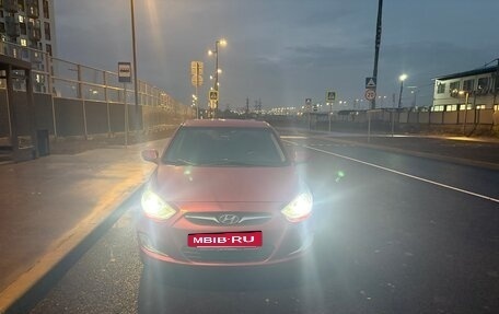 Hyundai Solaris II рестайлинг, 2012 год, 880 000 рублей, 5 фотография