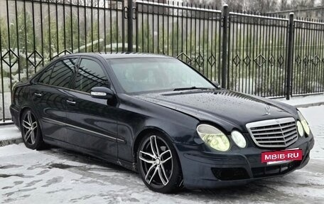 Mercedes-Benz E-Класс, 2002 год, 450 000 рублей, 2 фотография