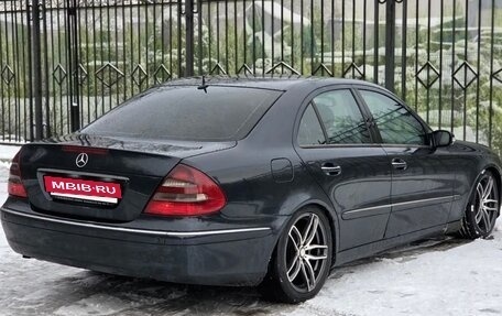 Mercedes-Benz E-Класс, 2002 год, 450 000 рублей, 3 фотография