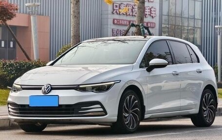 Volkswagen Golf VII, 2021 год, 1 600 000 рублей, 2 фотография