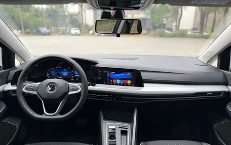 Volkswagen Golf VIII, 2022 год, 1 450 155 рублей, 14 фотография