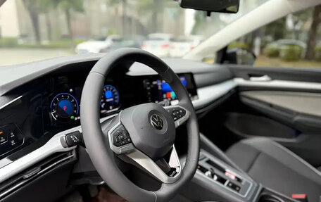 Volkswagen Golf VIII, 2022 год, 1 450 155 рублей, 10 фотография