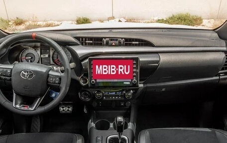 Toyota Hilux VIII, 2024 год, 7 250 000 рублей, 7 фотография