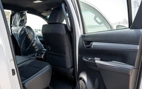 Toyota Hilux VIII, 2024 год, 7 250 000 рублей, 12 фотография