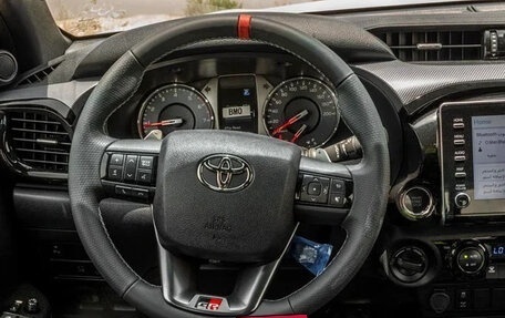 Toyota Hilux VIII, 2024 год, 7 250 000 рублей, 13 фотография