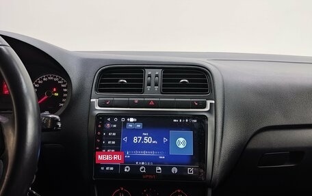 Volkswagen Polo VI (EU Market), 2011 год, 650 000 рублей, 11 фотография