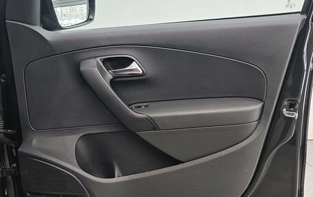 Volkswagen Polo VI (EU Market), 2011 год, 650 000 рублей, 19 фотография