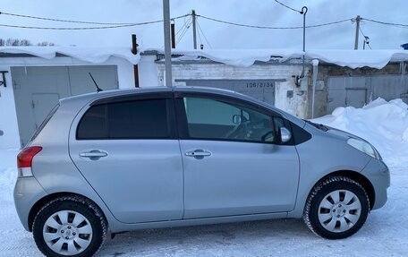Toyota Vitz, 2009 год, 670 000 рублей, 3 фотография