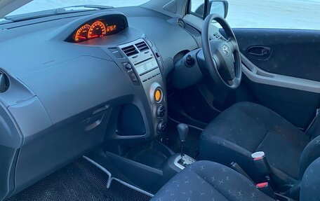 Toyota Vitz, 2009 год, 670 000 рублей, 10 фотография