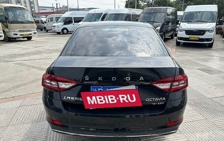 Skoda Octavia IV, 2023 год, 1 650 000 рублей, 3 фотография