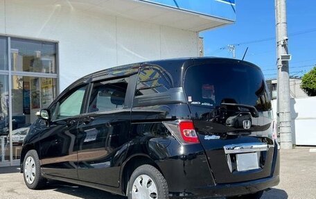 Honda Freed I, 2016 год, 797 000 рублей, 7 фотография