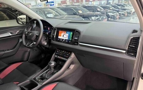 Skoda Karoq I, 2022 год, 2 070 000 рублей, 5 фотография