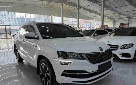 Skoda Karoq I, 2022 год, 2 070 000 рублей, 2 фотография