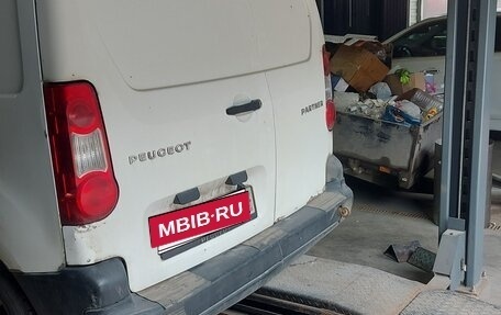 Peugeot Partner II рестайлинг 2, 2010 год, 460 000 рублей, 7 фотография