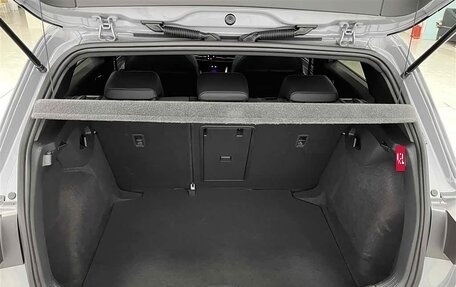 Volkswagen Golf VIII, 2021 год, 1 700 707 рублей, 8 фотография