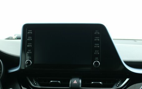 Toyota C-HR I рестайлинг, 2020 год, 2 800 000 рублей, 18 фотография