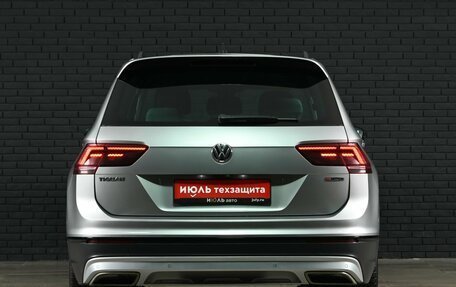 Volkswagen Tiguan II, 2019 год, 2 230 000 рублей, 5 фотография