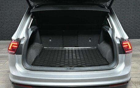 Volkswagen Tiguan II, 2019 год, 2 230 000 рублей, 6 фотография