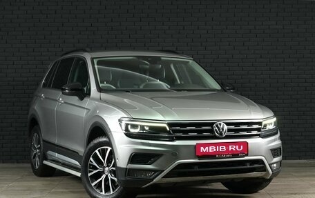 Volkswagen Tiguan II, 2019 год, 2 230 000 рублей, 3 фотография