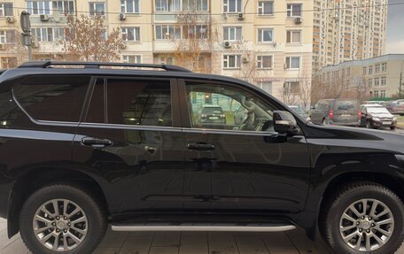 Toyota Land Cruiser Prado 150 рестайлинг 2, 2018 год, 5 050 000 рублей, 4 фотография