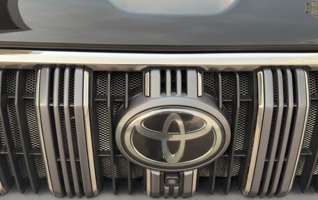 Toyota Land Cruiser Prado 150 рестайлинг 2, 2018 год, 5 050 000 рублей, 11 фотография