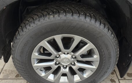 Toyota Land Cruiser Prado 150 рестайлинг 2, 2018 год, 5 050 000 рублей, 13 фотография