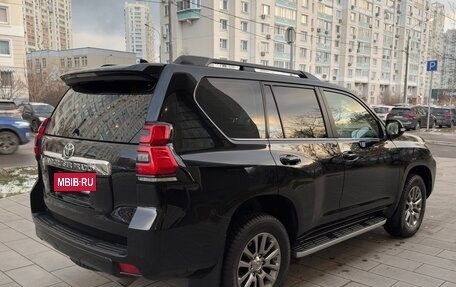 Toyota Land Cruiser Prado 150 рестайлинг 2, 2018 год, 5 050 000 рублей, 5 фотография