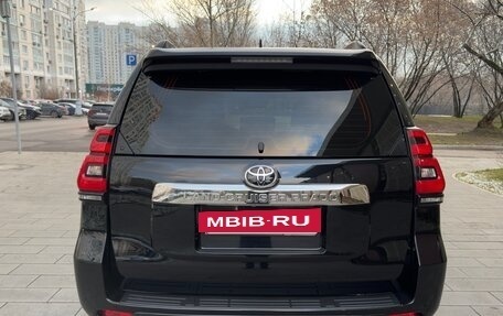 Toyota Land Cruiser Prado 150 рестайлинг 2, 2018 год, 5 050 000 рублей, 6 фотография