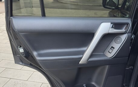 Toyota Land Cruiser Prado 150 рестайлинг 2, 2018 год, 5 050 000 рублей, 19 фотография