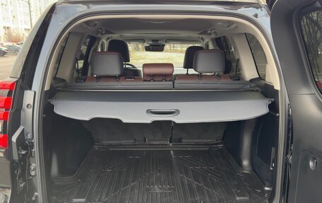 Toyota Land Cruiser Prado 150 рестайлинг 2, 2018 год, 5 050 000 рублей, 22 фотография