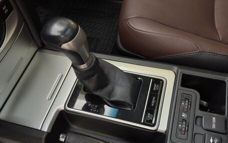 Toyota Land Cruiser Prado 150 рестайлинг 2, 2018 год, 5 050 000 рублей, 30 фотография