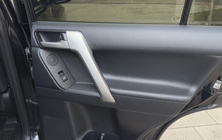 Toyota Land Cruiser Prado 150 рестайлинг 2, 2018 год, 5 050 000 рублей, 23 фотография