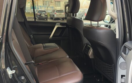 Toyota Land Cruiser Prado 150 рестайлинг 2, 2018 год, 5 050 000 рублей, 24 фотография